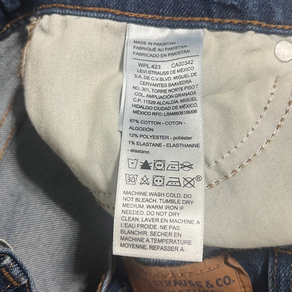 Levi Strauss Signature High-Rise Straight Jeans NWOT - Picture 5 of 9